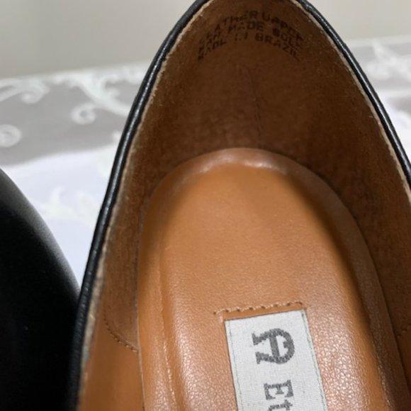 Etienne Aigner Black Leather Heels Ladies shoes Size 5.5 M